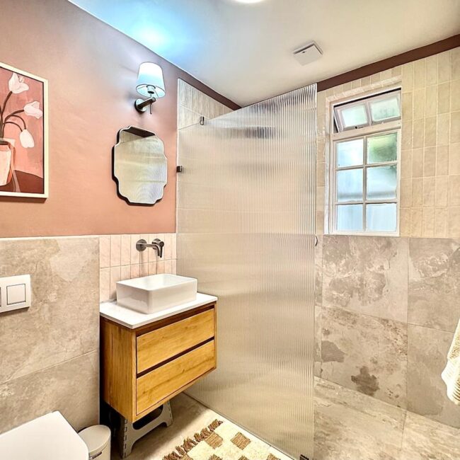 Queens Suites – Kitchenette