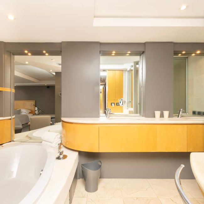 Clifton Views – En-Suite Bathroom
