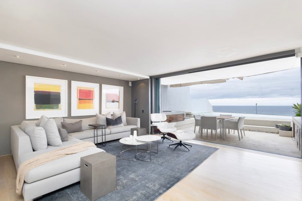 Clifton Views – Exterior & Pool