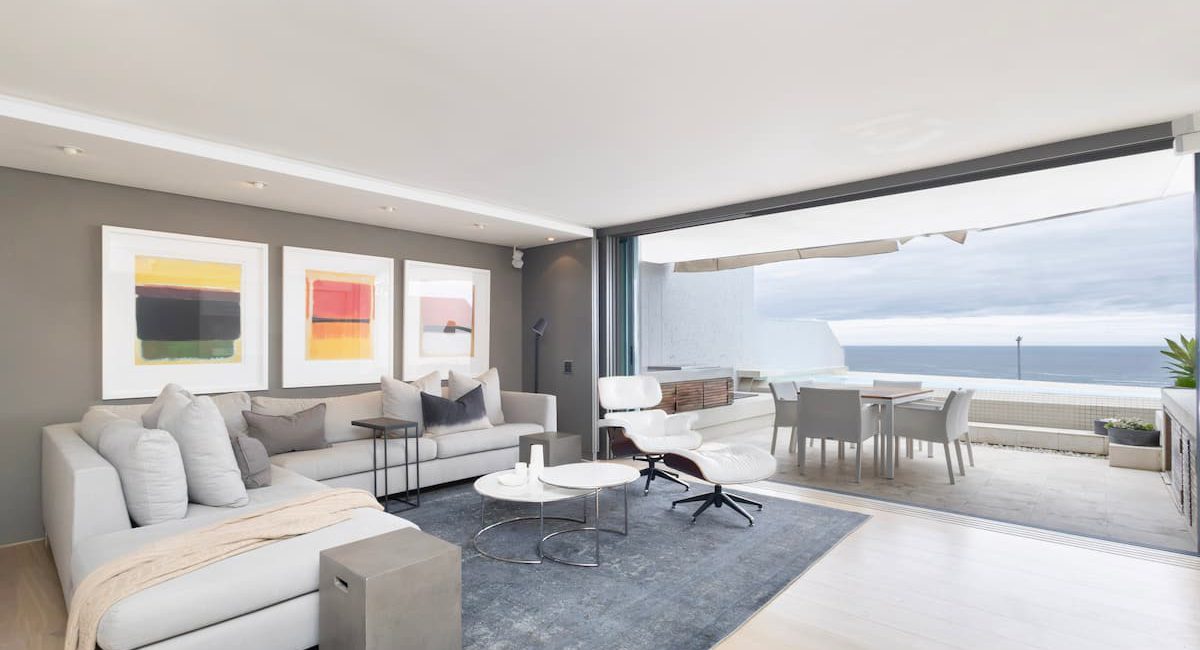 Clifton Views – Exterior & Pool