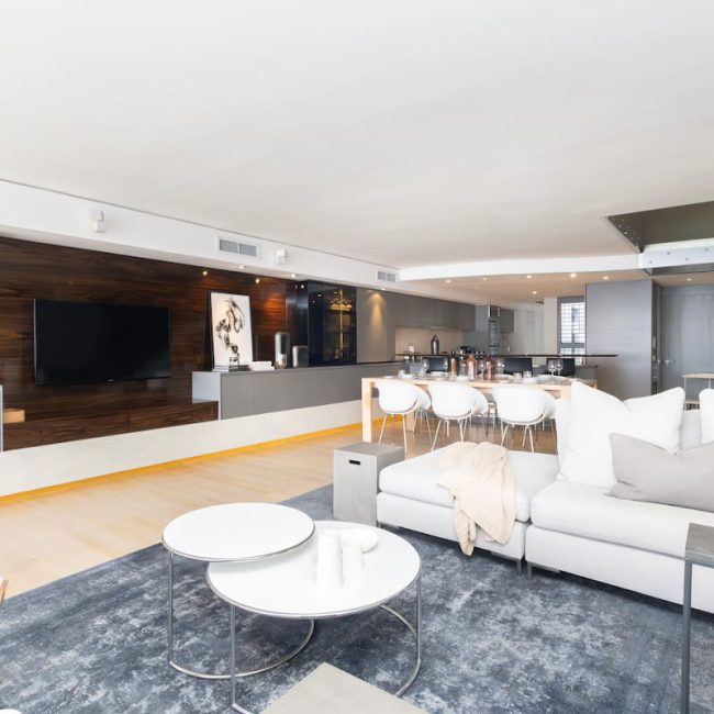Clifton Views – Pool Deck