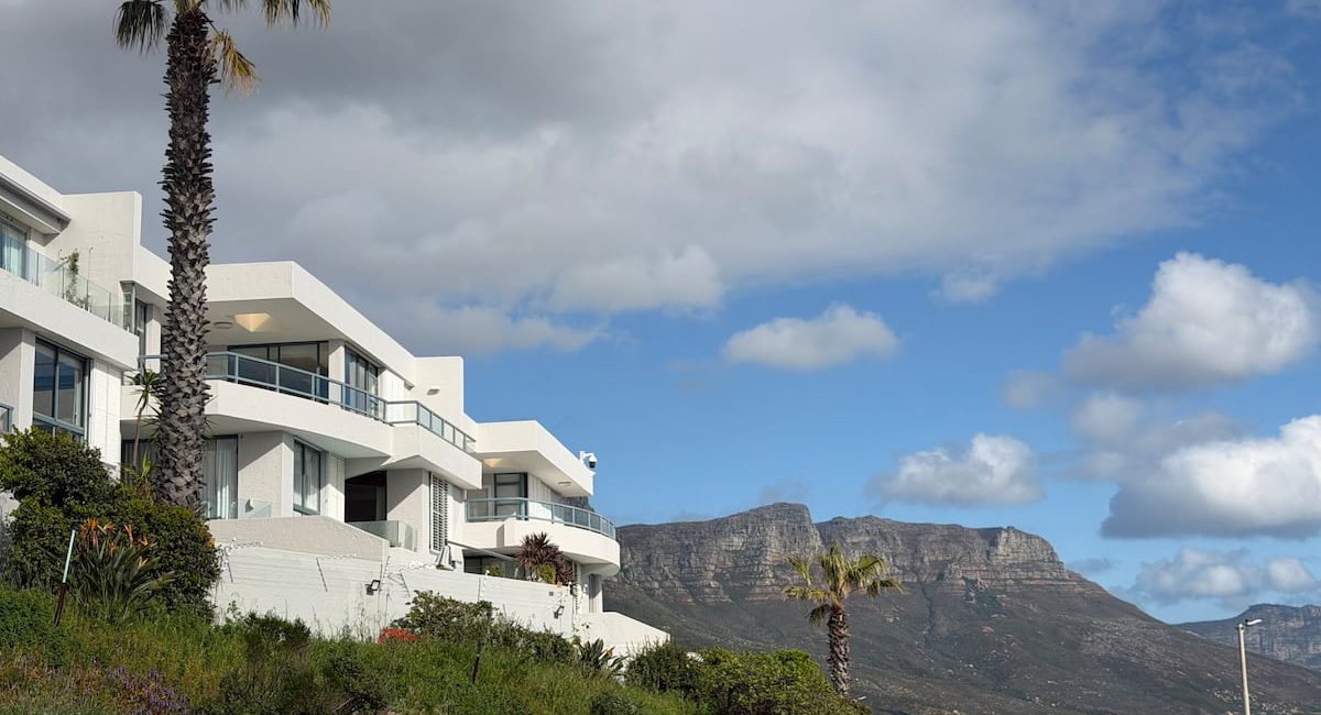 Clifton Views – Terrace & Balcony