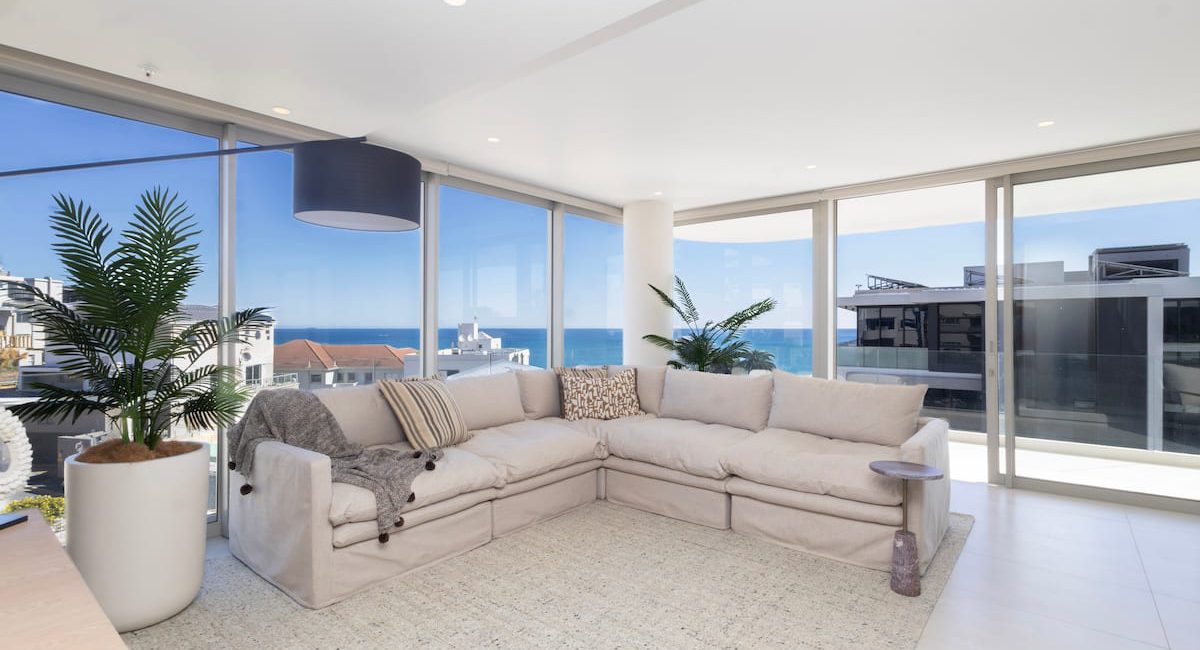 Bantry Bay Beauty - Living Room